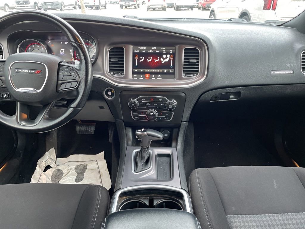Used 2022 Dodge Charger GT image 11
