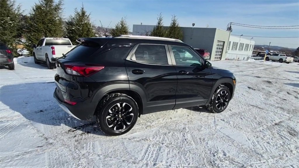 Used 2023 Chevrolet TrailBlazer LT w/ Convenience Package image 9