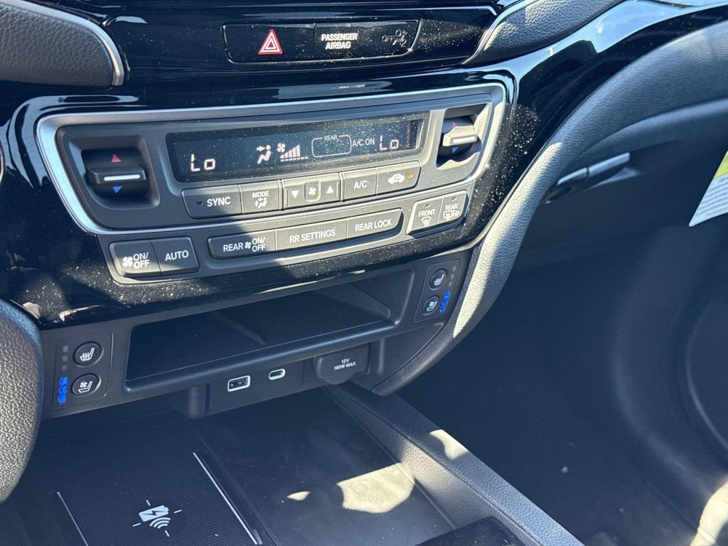 New 2026 Honda Ridgeline Black Edition image 5