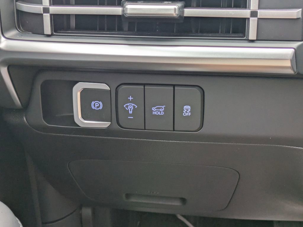 Used 2025 Hyundai Santa Fe SEL image 25