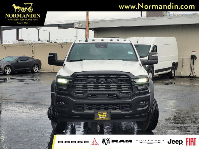 New 2026 RAM 5500 Tradesman AWD/4WD image 2