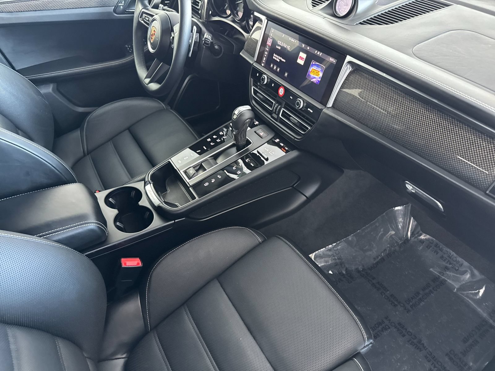 Certified 2024 Porsche Macan GTS AWD/4WD image 18