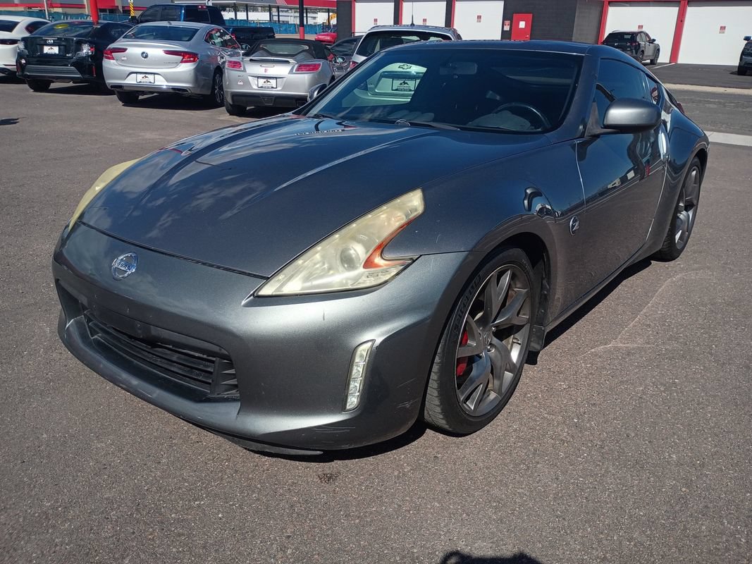 Used 2016 Nissan 370Z Coupe RWD image 17