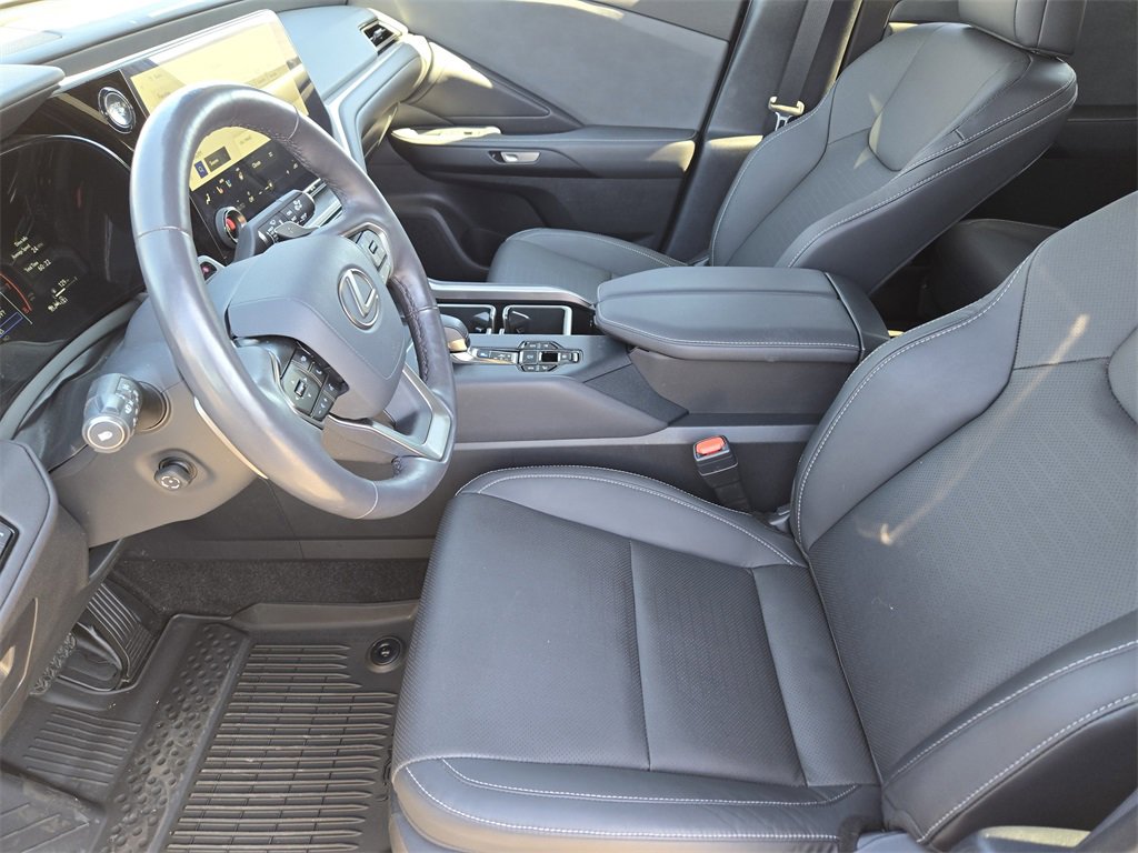 Certified 2025 Lexus TX 350 AWD w/ Technology Package image 13