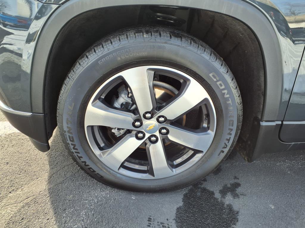 Used 2021 Chevrolet Traverse LT w/ LT Premium Package image 10