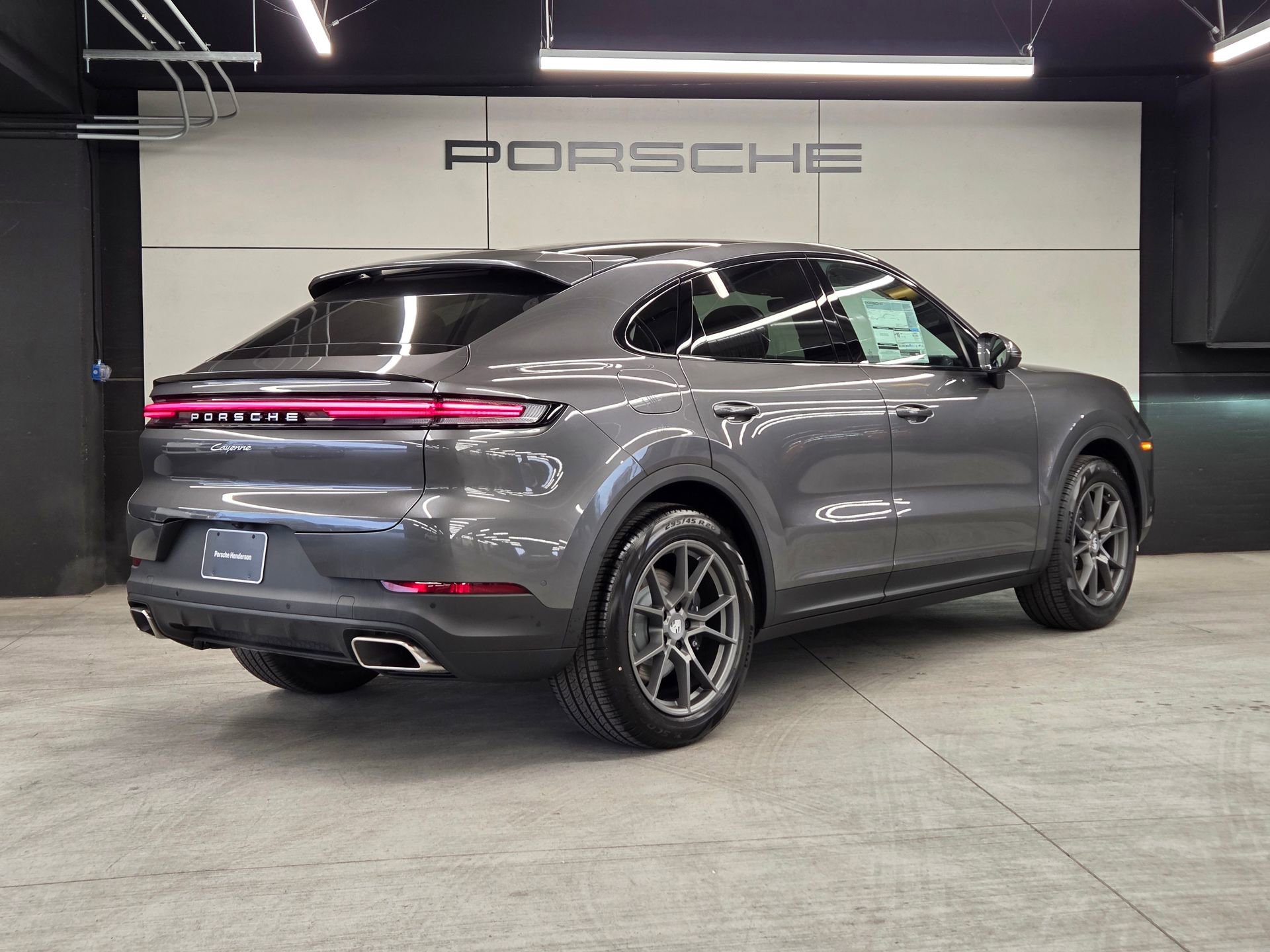 New 2026 Porsche Cayenne Coupe AWD/4WD image 6