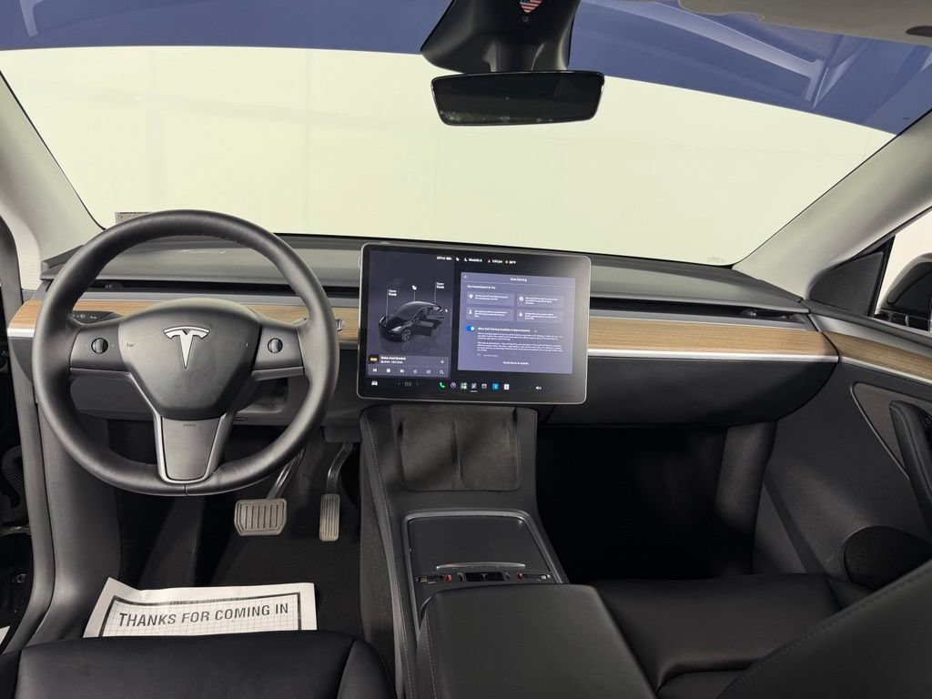 Used 2024 Tesla Model Y Long Range AWD/4WD image 16