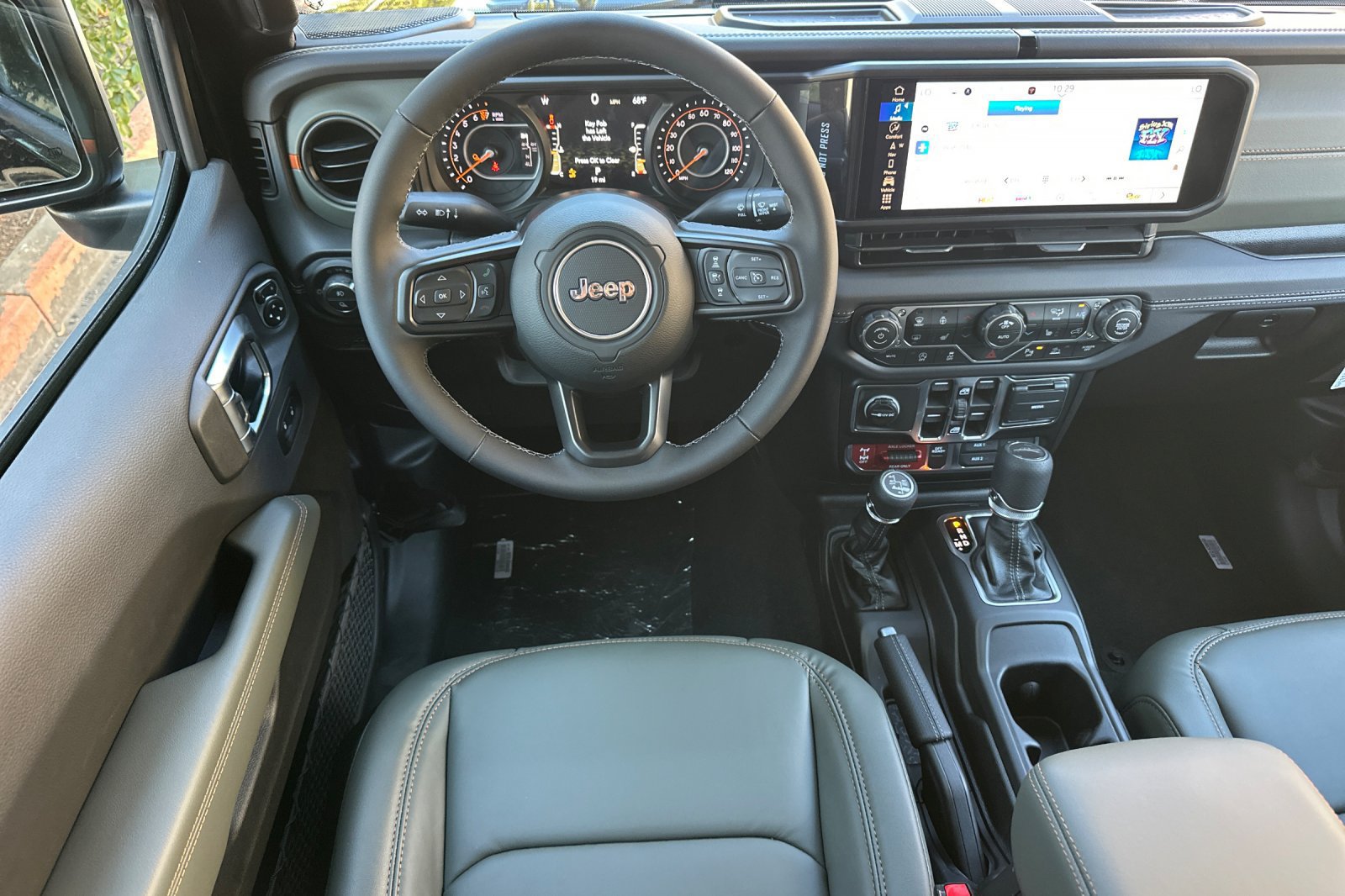 New 2026 Jeep Gladiator Mojave AWD/4WD image 13
