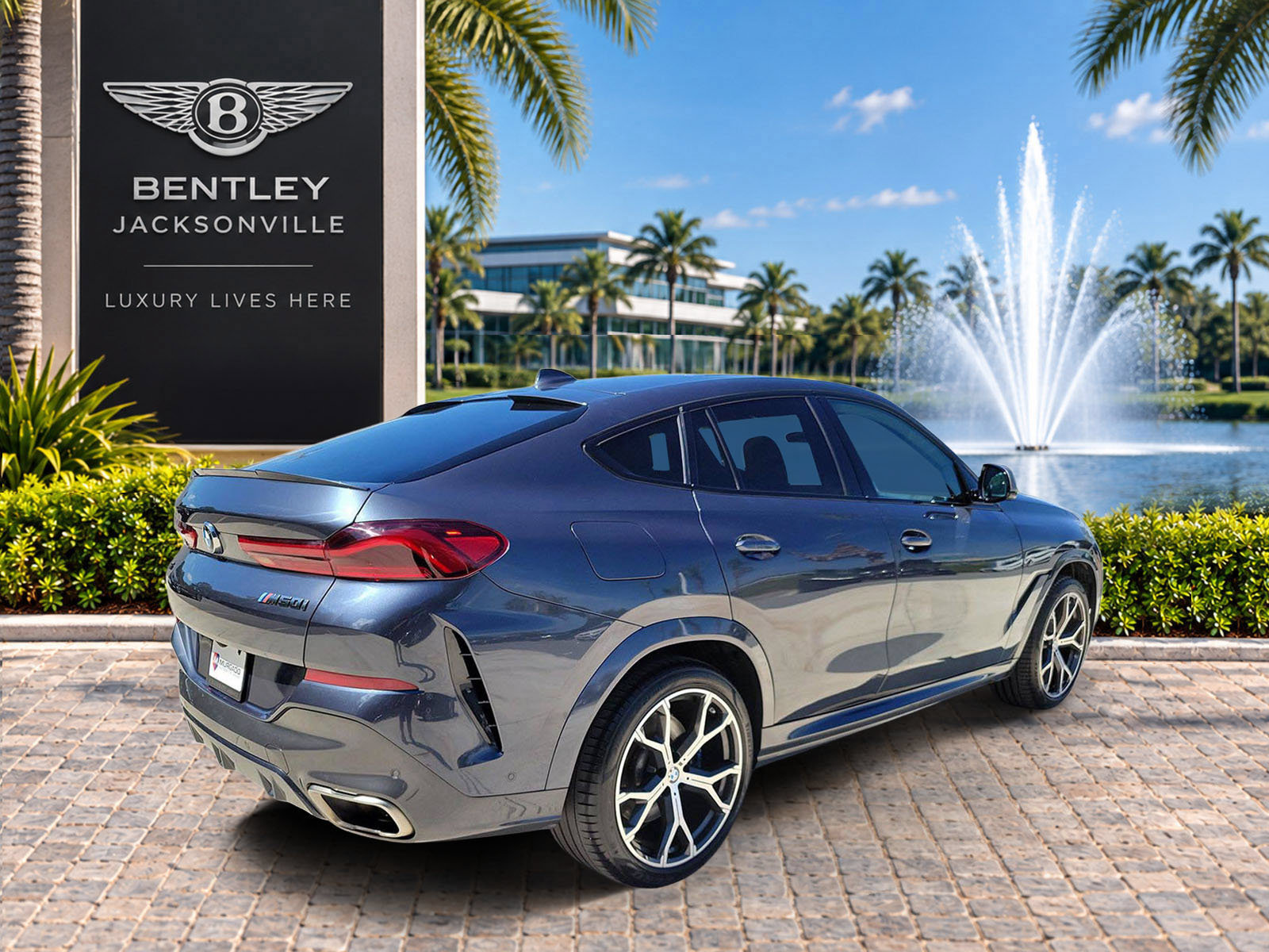Used 2020 BMW X6 M50i AWD/4WD image 5