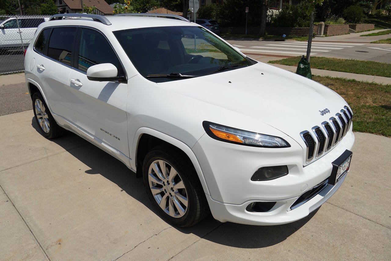 Used 2018 Jeep Cherokee Overland AWD/4WD image 8