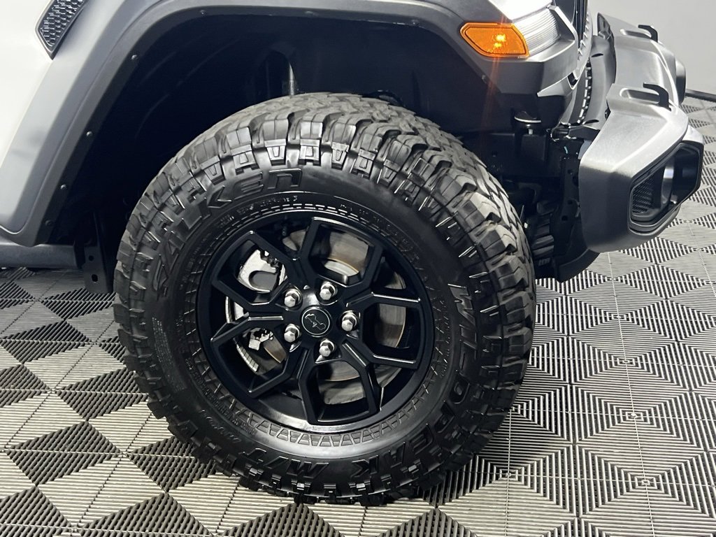 Certified 2024 Jeep Wrangler Willys image 12