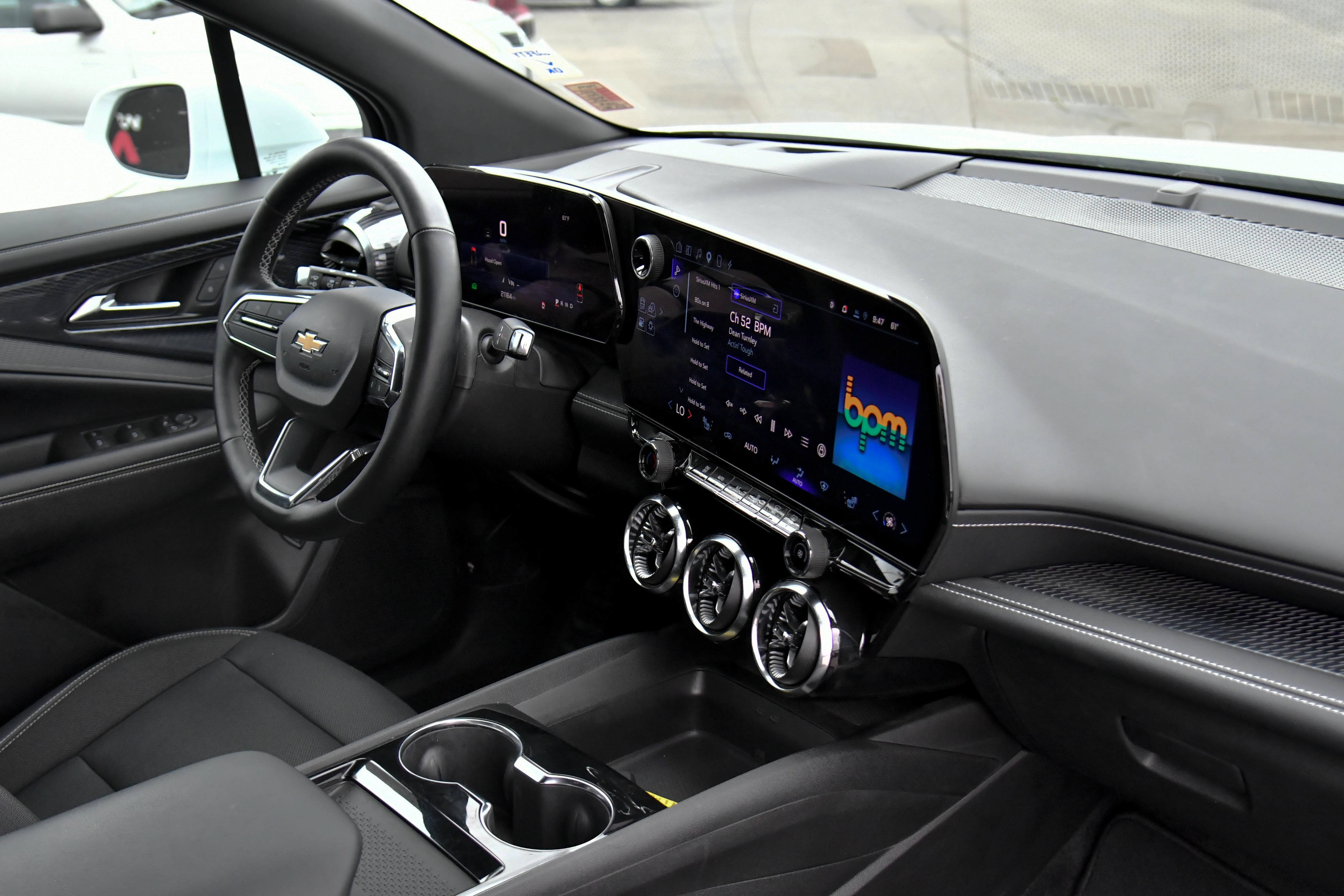 Used 2024 Chevrolet Blazer EV LT AWD/4WD image 51