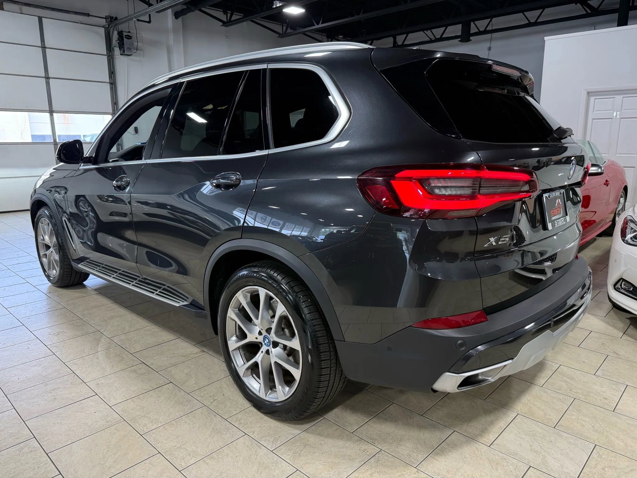 Used 2022 BMW X5 xDrive45e image 7