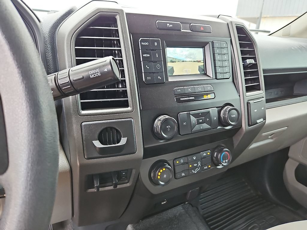 Used 2022 Ford F250 XL w/ Power Equipment Group RWD image 24