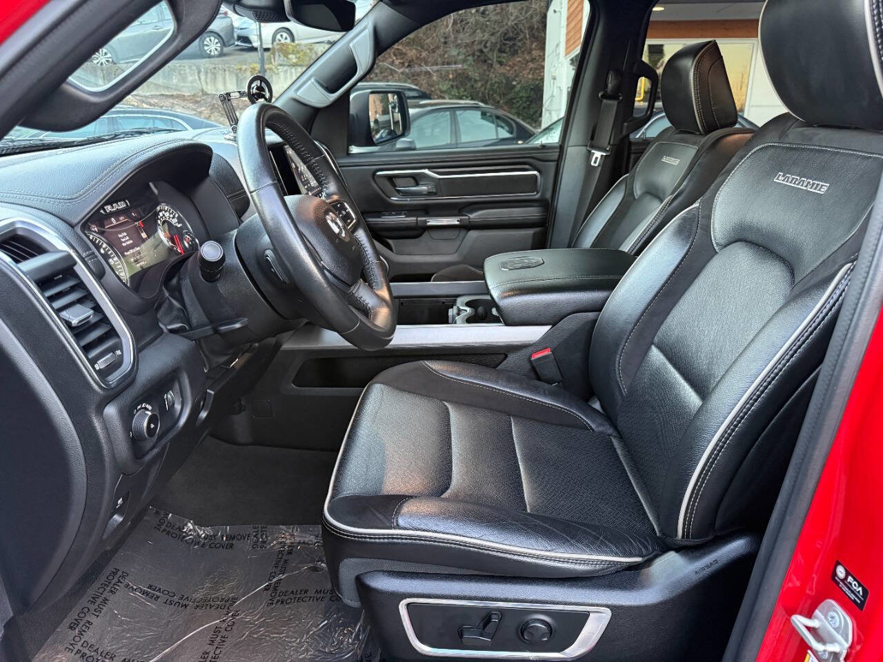 Used 2024 RAM 1500 Laramie image 17
