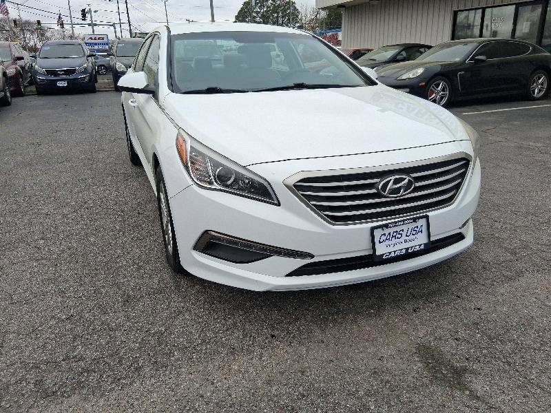 Used 2015 Hyundai Sonata SE FWD image 2