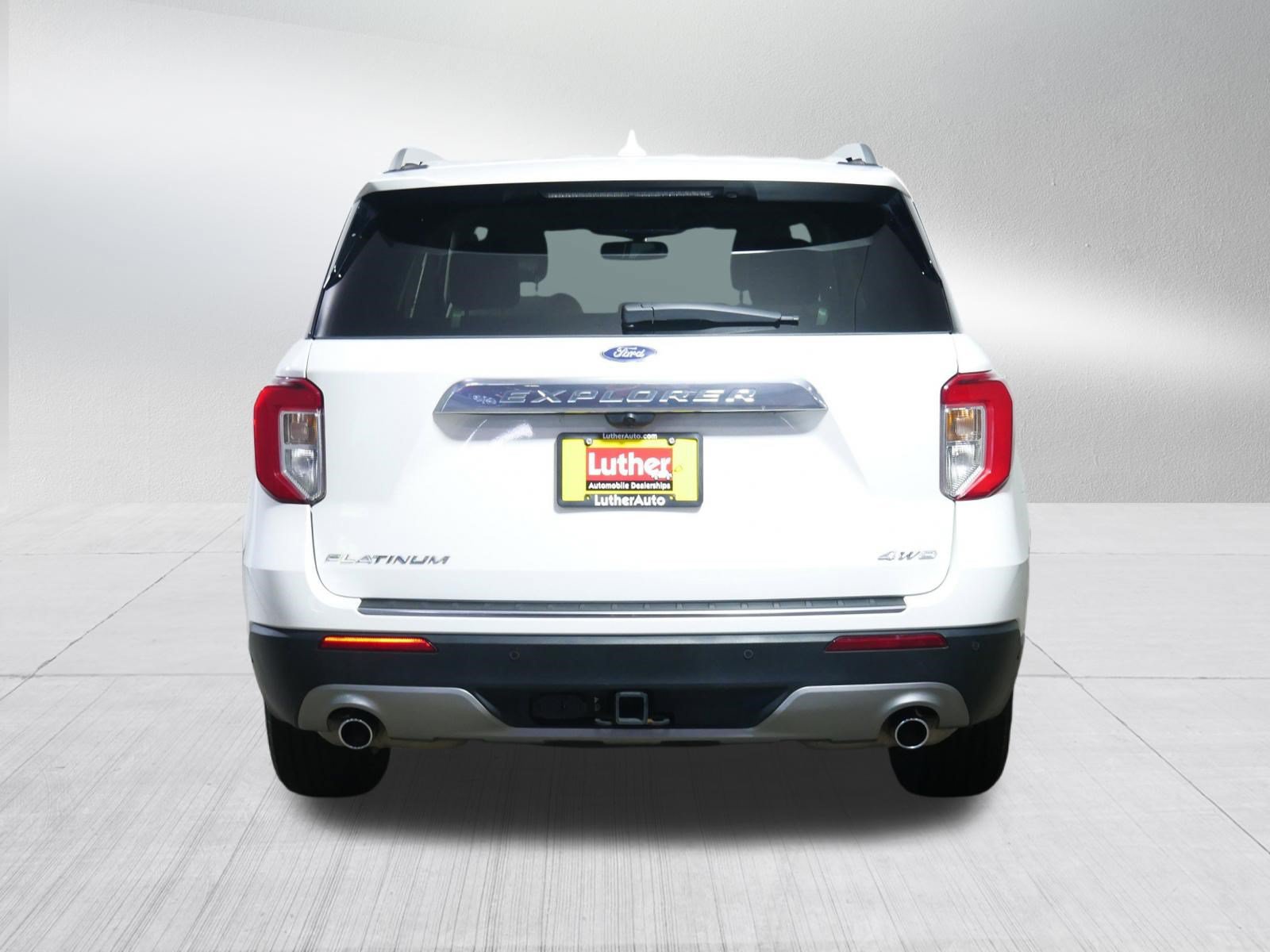 Used 2022 Ford Explorer Platinum w/ Premium Technology Package AWD/4WD image 6