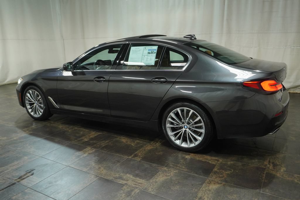 Used 2023 BMW 530i xDrive w/ Premium Package AWD/4WD image 7