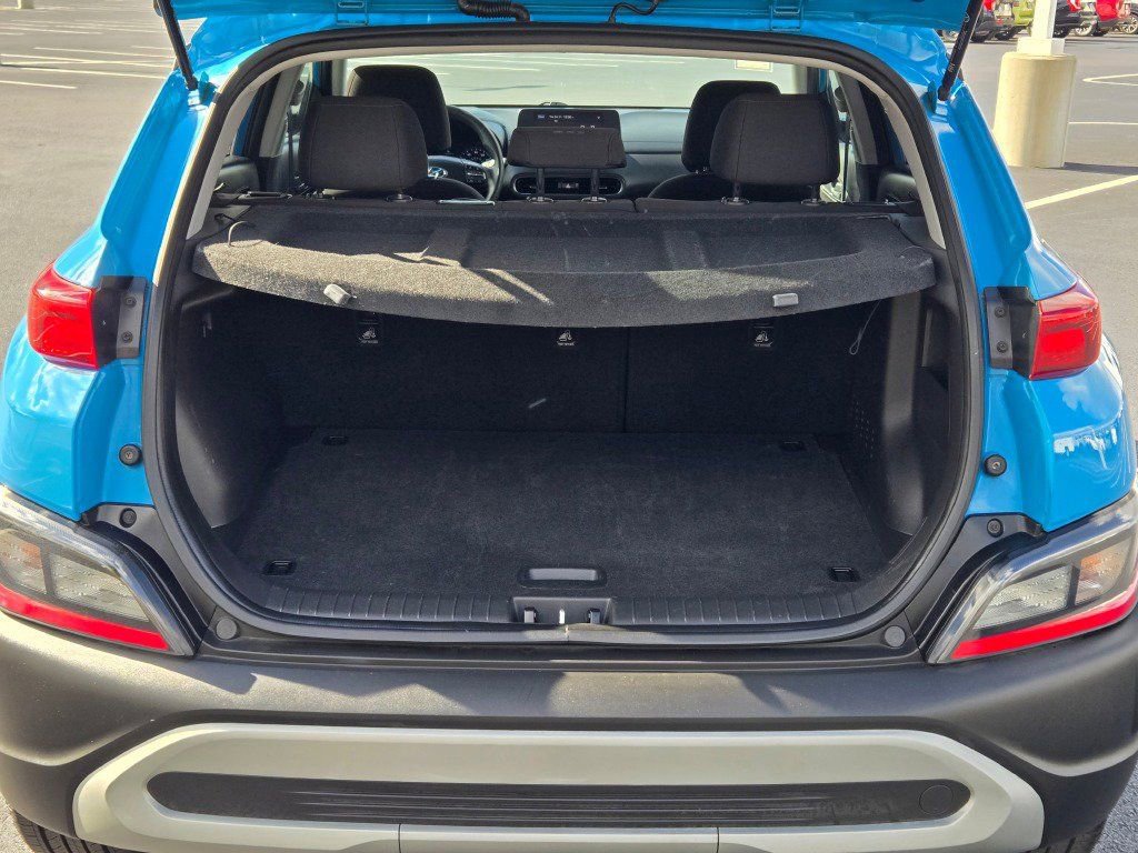 Used 2023 Hyundai Kona SEL image 12