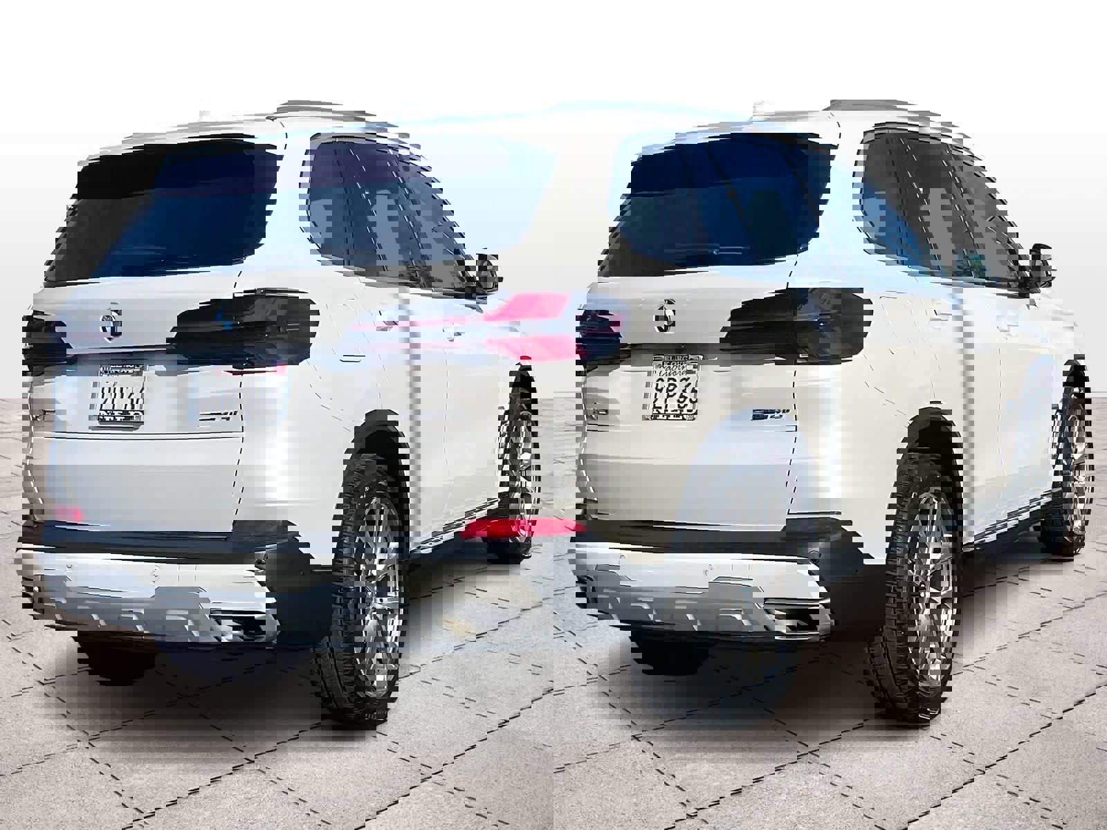 Used 2024 BMW X5 sDrive40i image 15