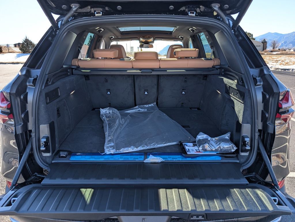 New 2026 BMW X5 xDrive50e w/ Premium Package image 21