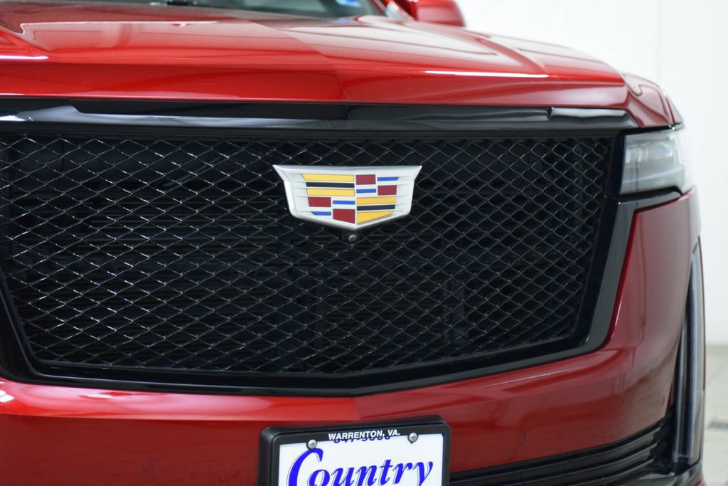Used 2024 Cadillac Escalade Sport w/ Touring Package AWD/4WD image 11