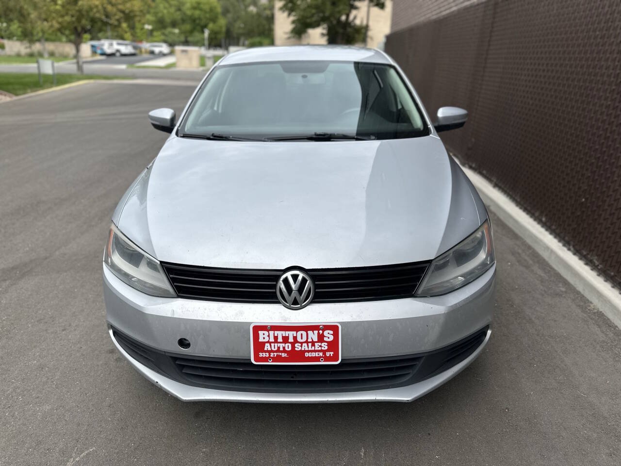 Used 2011 Volkswagen Jetta SE FWD image 6