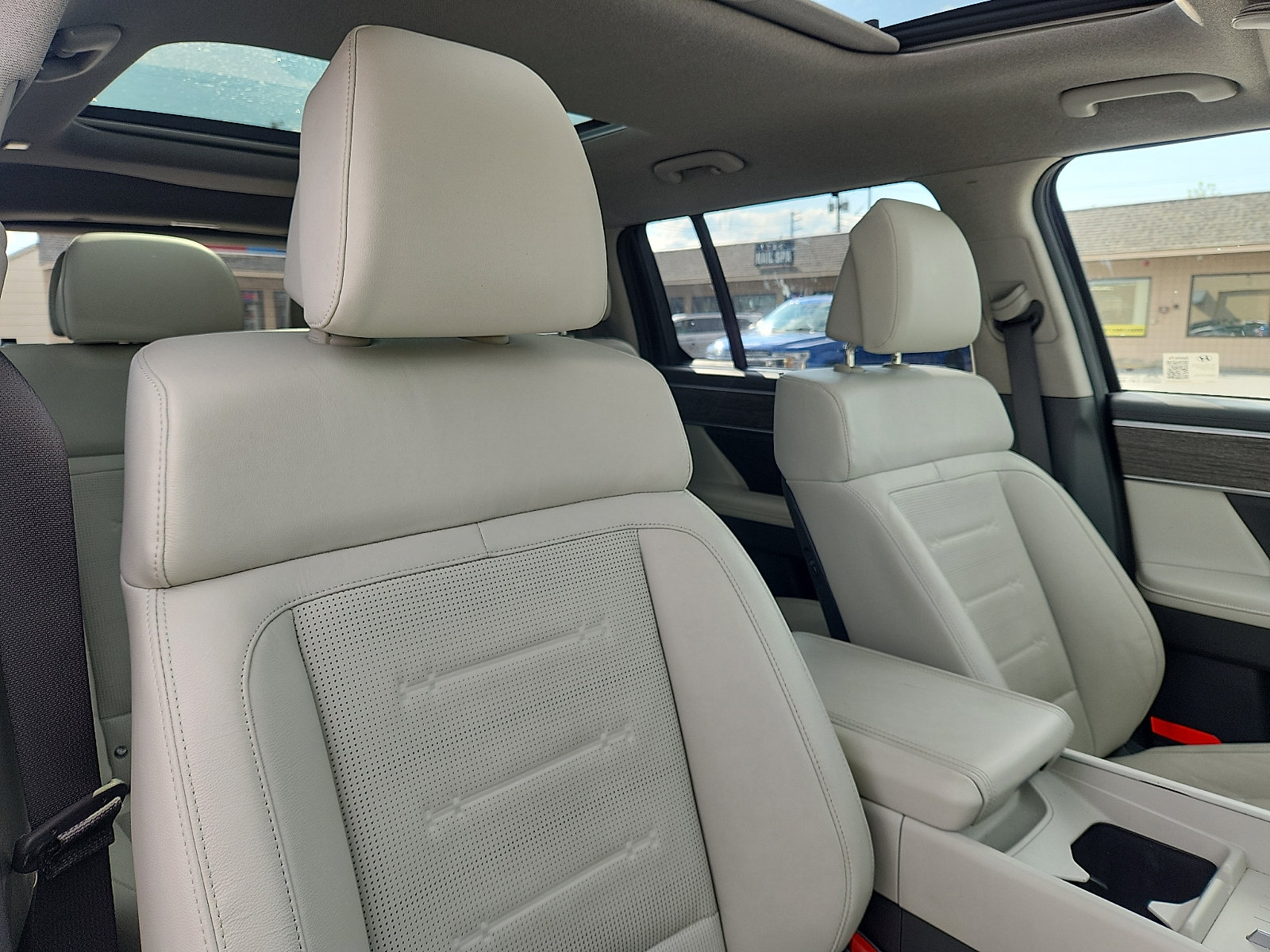 Certified 2024 Hyundai Santa Fe Limited AWD/4WD image 34