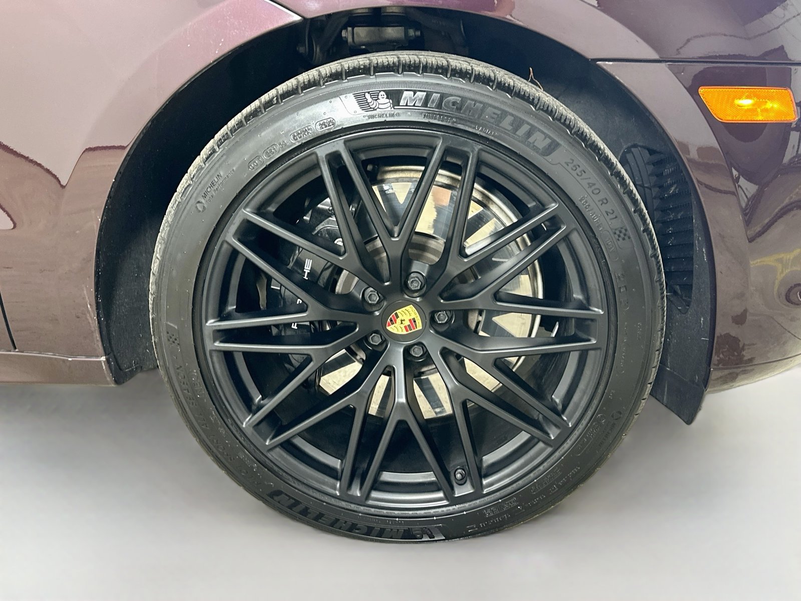Certified 2024 Porsche Macan GTS w/ Premium Plus Package AWD/4WD image 10