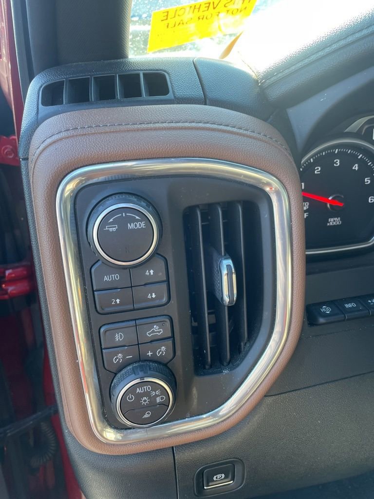 Used 2021 Chevrolet Silverado 1500 High Country w/ Technology Package image 7