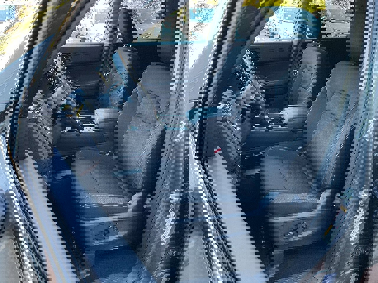 Used 2024 Nissan Pathfinder SV image 15