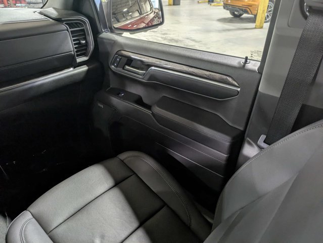 Used 2023 Chevrolet Silverado 1500 LTZ w/ LTZ Convenience Package II AWD/4WD image 17
