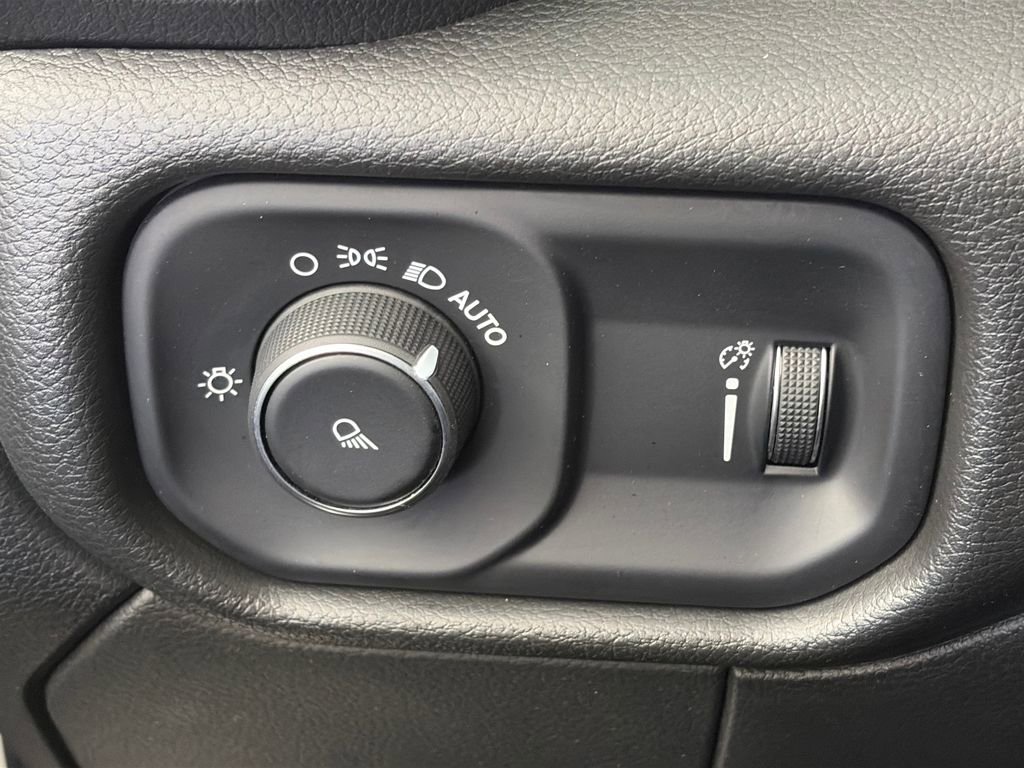 Used 2021 RAM 2500 Tradesman image 24