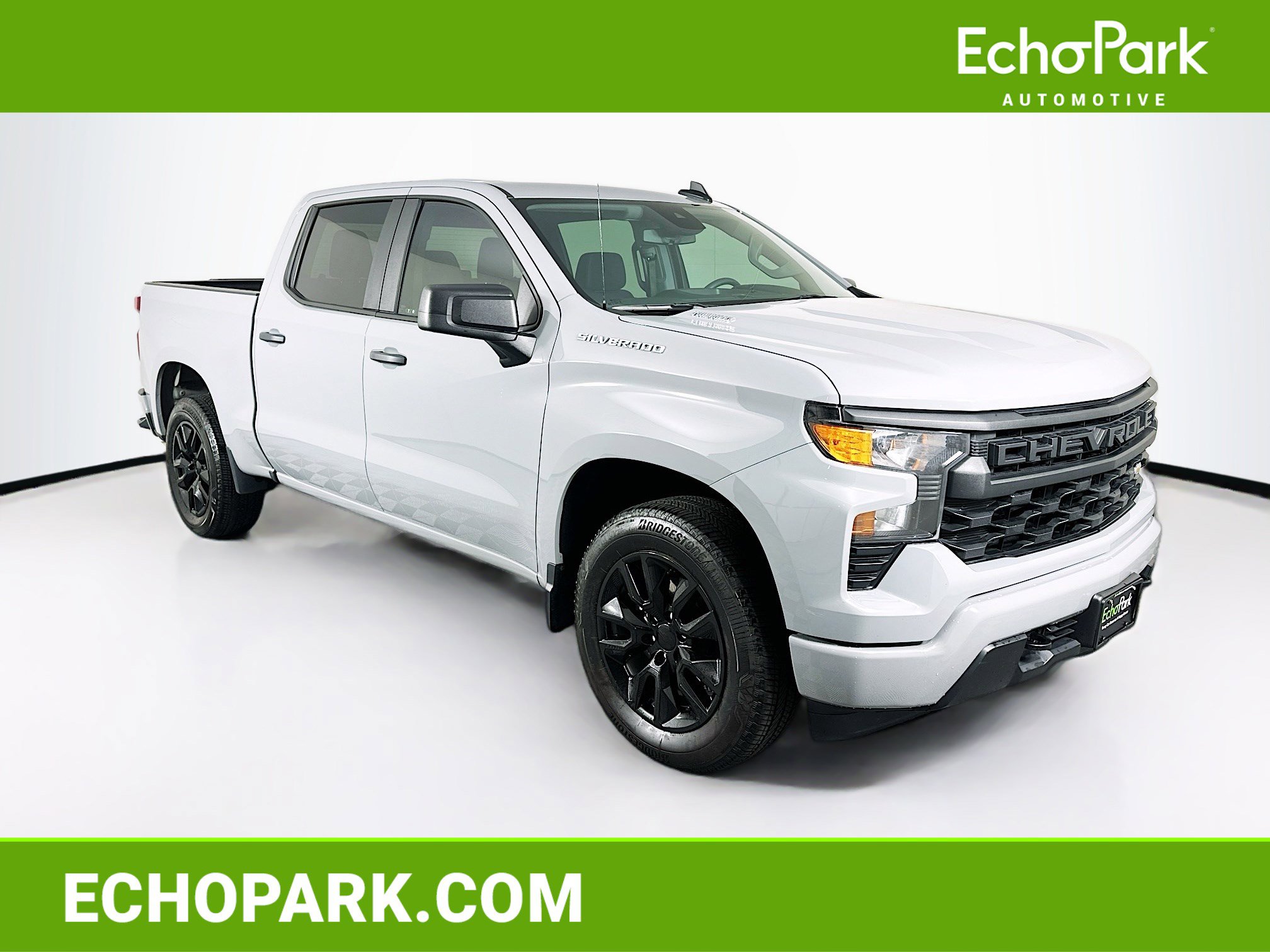 Used 2025 Chevrolet Silverado 1500 Custom image 1