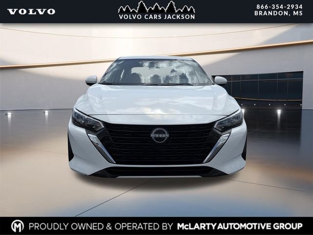 Used 2024 Nissan Sentra SV FWD image 2