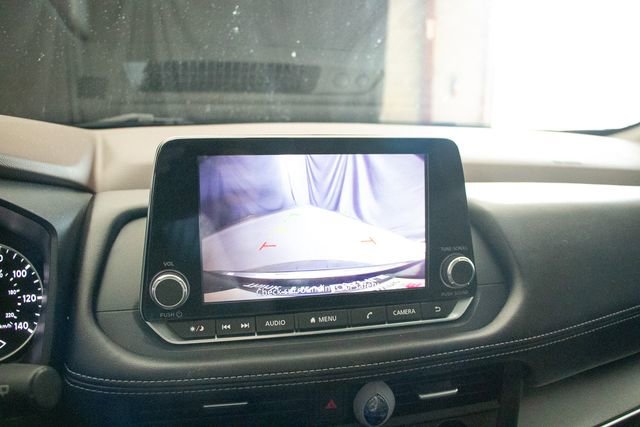 Used 2023 Nissan Rogue SV image 33