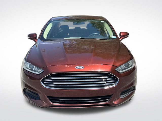 Used 2016 Ford Fusion SE FWD image 10