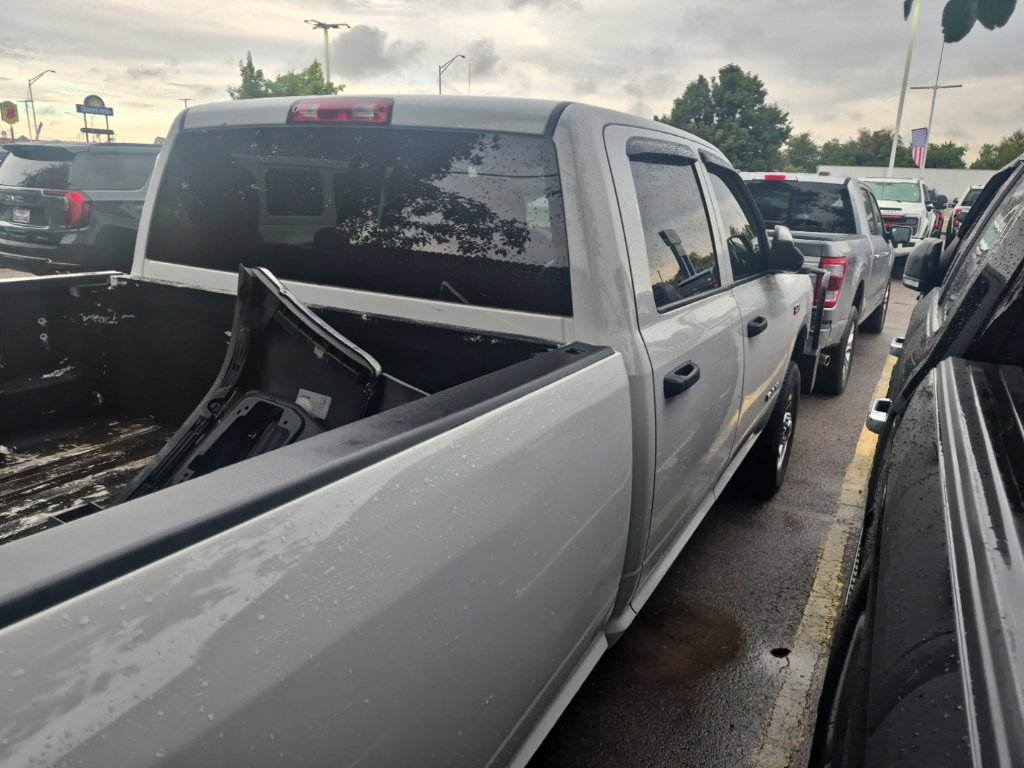 Used 2022 RAM 3500 Tradesman w/ Chrome Appearance Group AWD/4WD image 21