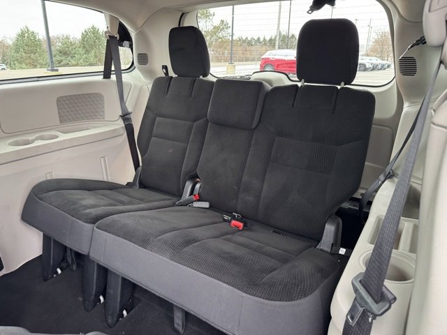 Used 2019 Dodge Grand Caravan SE w/ UConnect Hands-Free Group image 11