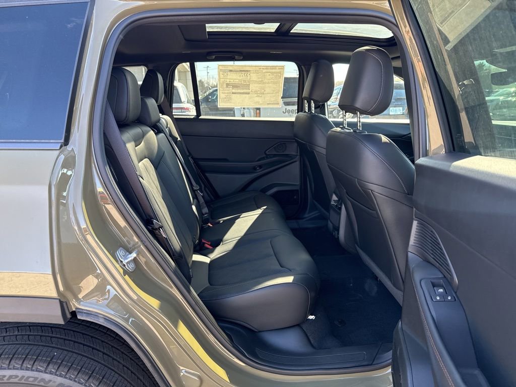 New 2026 Jeep Cherokee Overland image 29