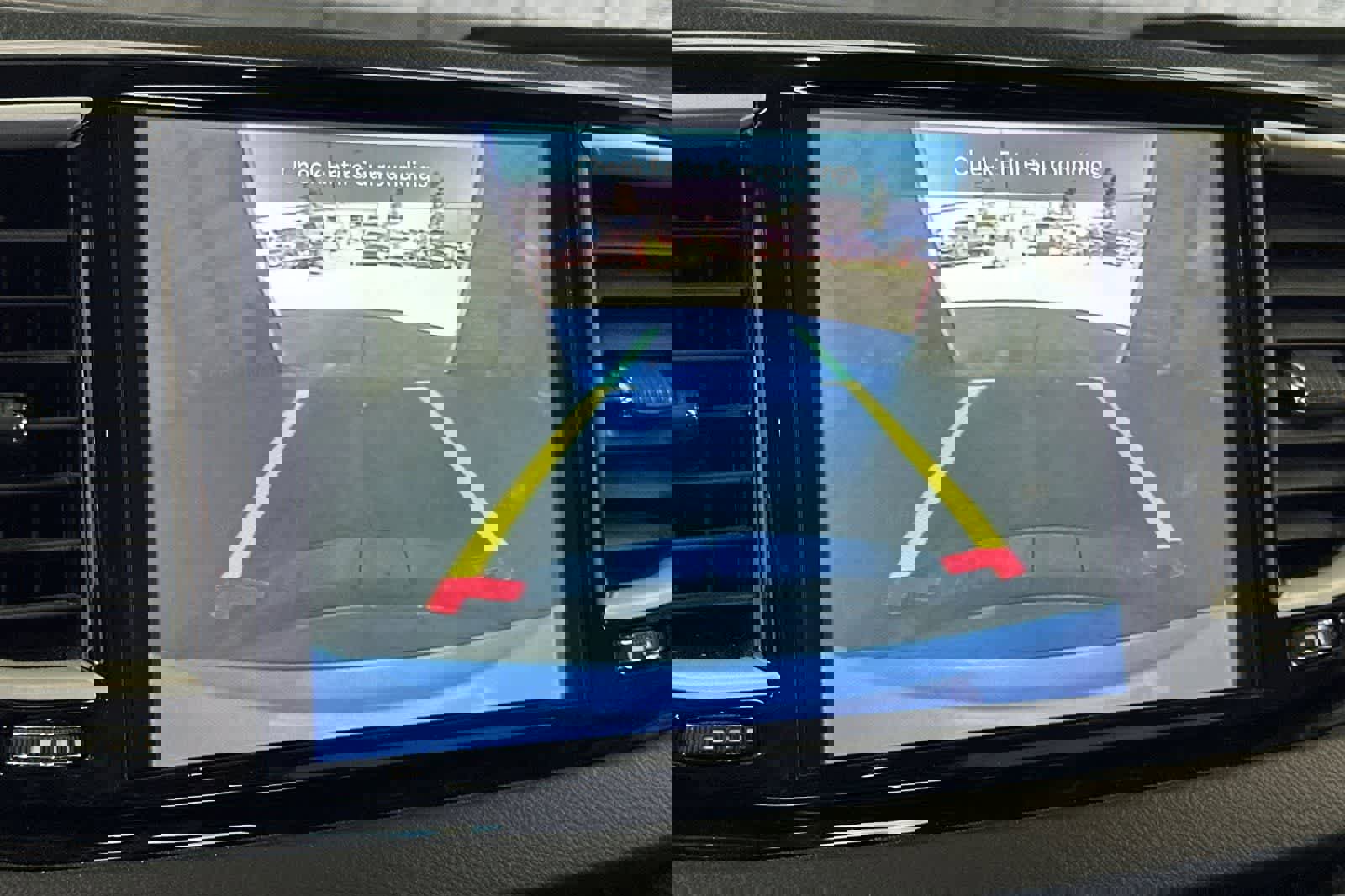 Used 2022 Chrysler Pacifica Touring-L image 22