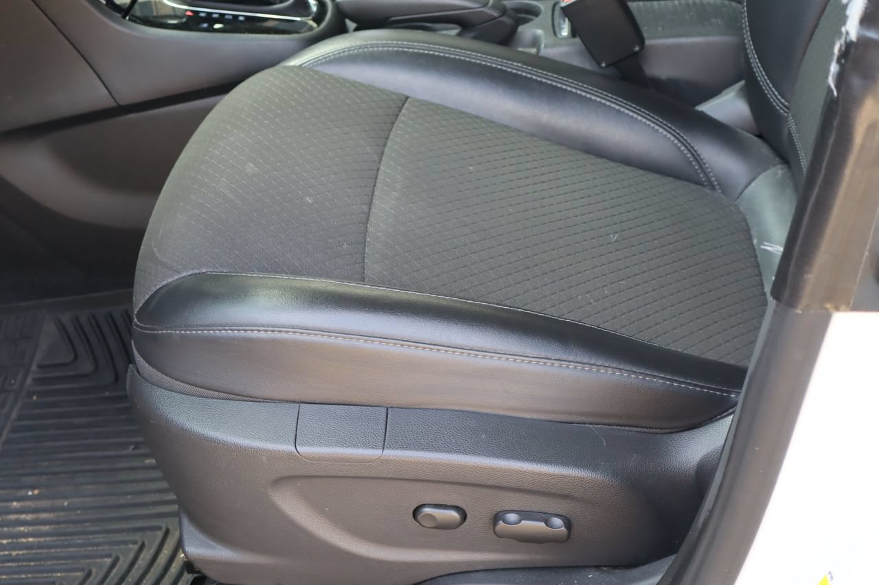 Used 2019 Buick Encore Preferred FWD image 14