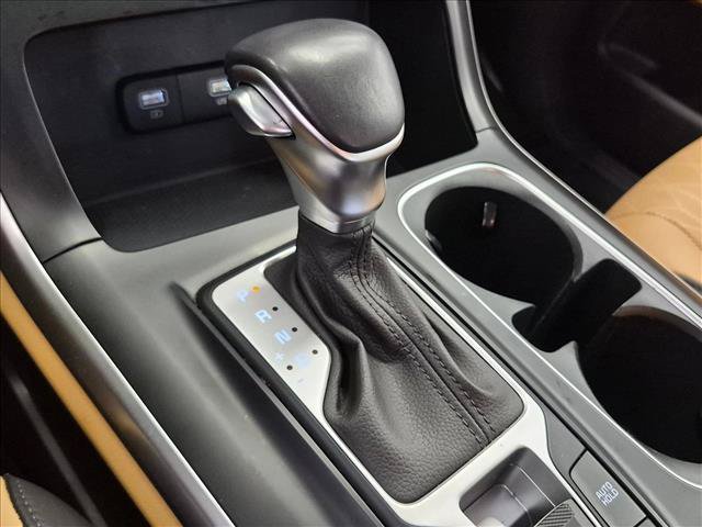 Used 2024 Kia Carnival LX FWD image 14