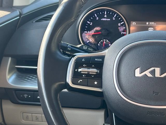 Certified 2024 Kia Carnival LX image 20