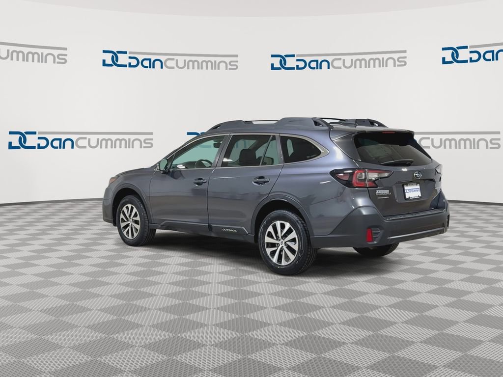 Used 2022 Subaru Outback Premium image 6