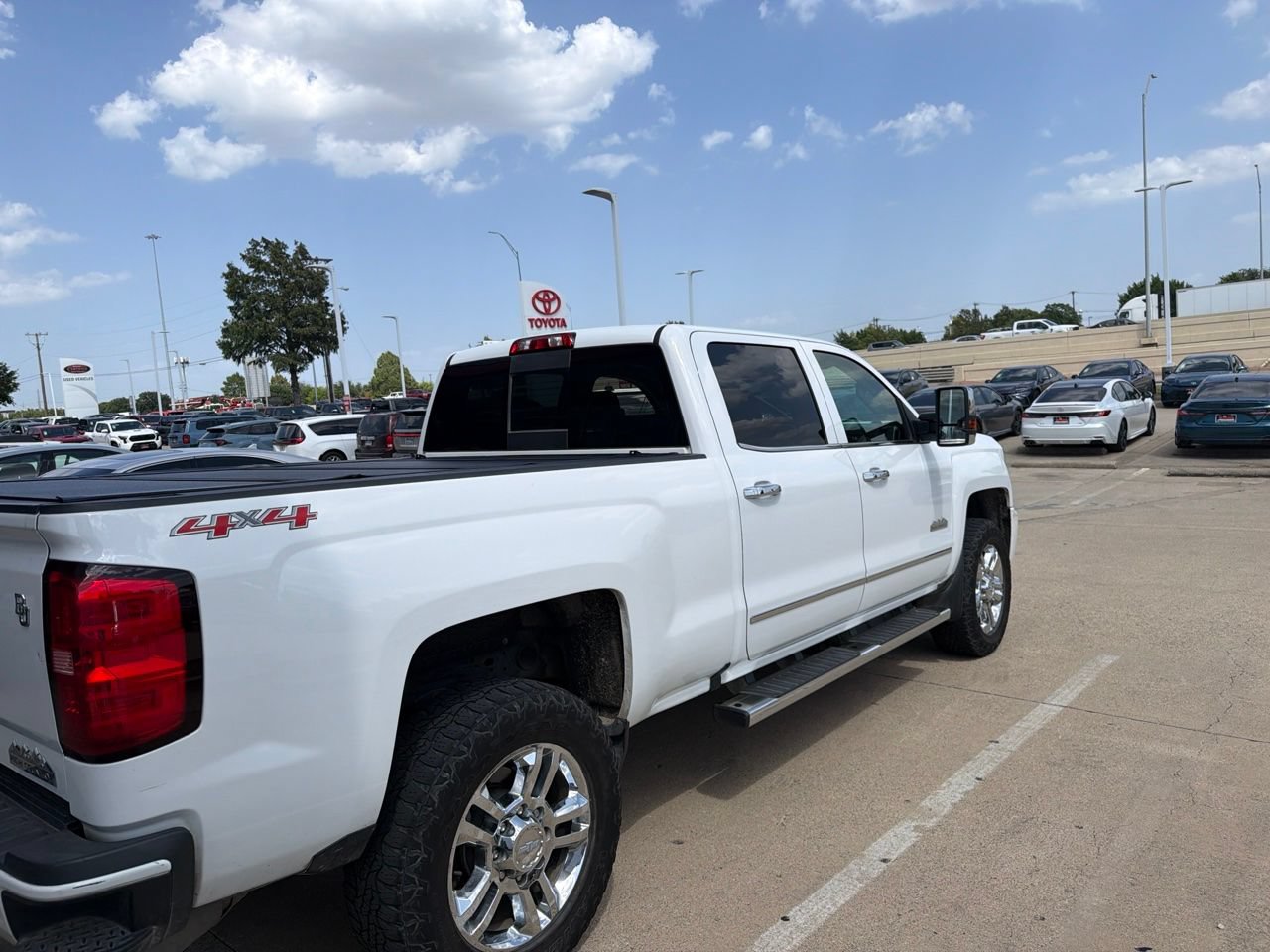 Used 2017 Chevrolet Silverado 2500 High Country w/ Duramax Plus Package AWD/4WD image 5