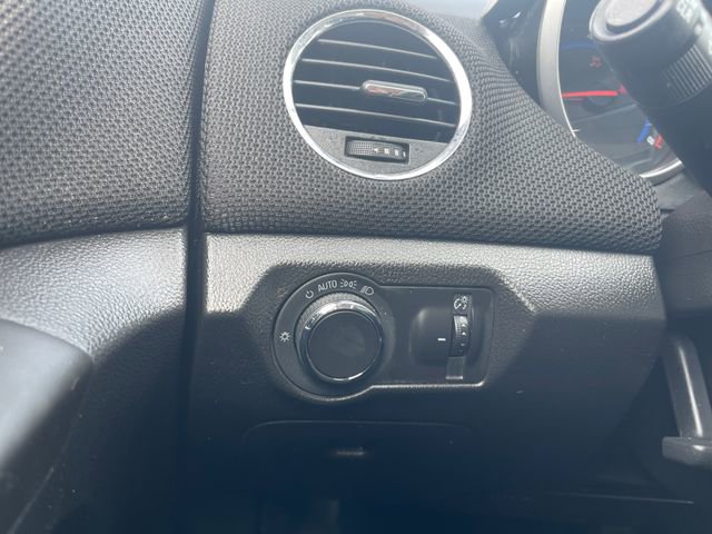 Used 2016 Chevrolet Cruze LT image 21