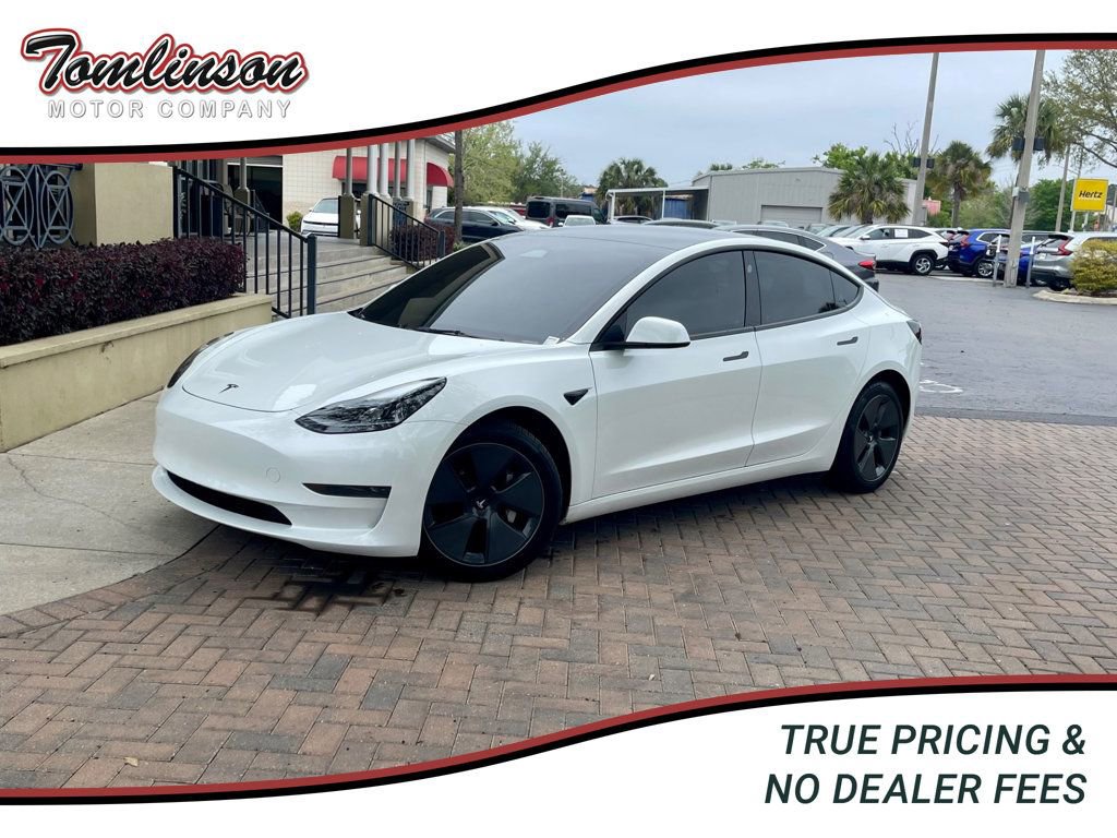 Used 2023 Tesla Model 3 Standard Range image 1