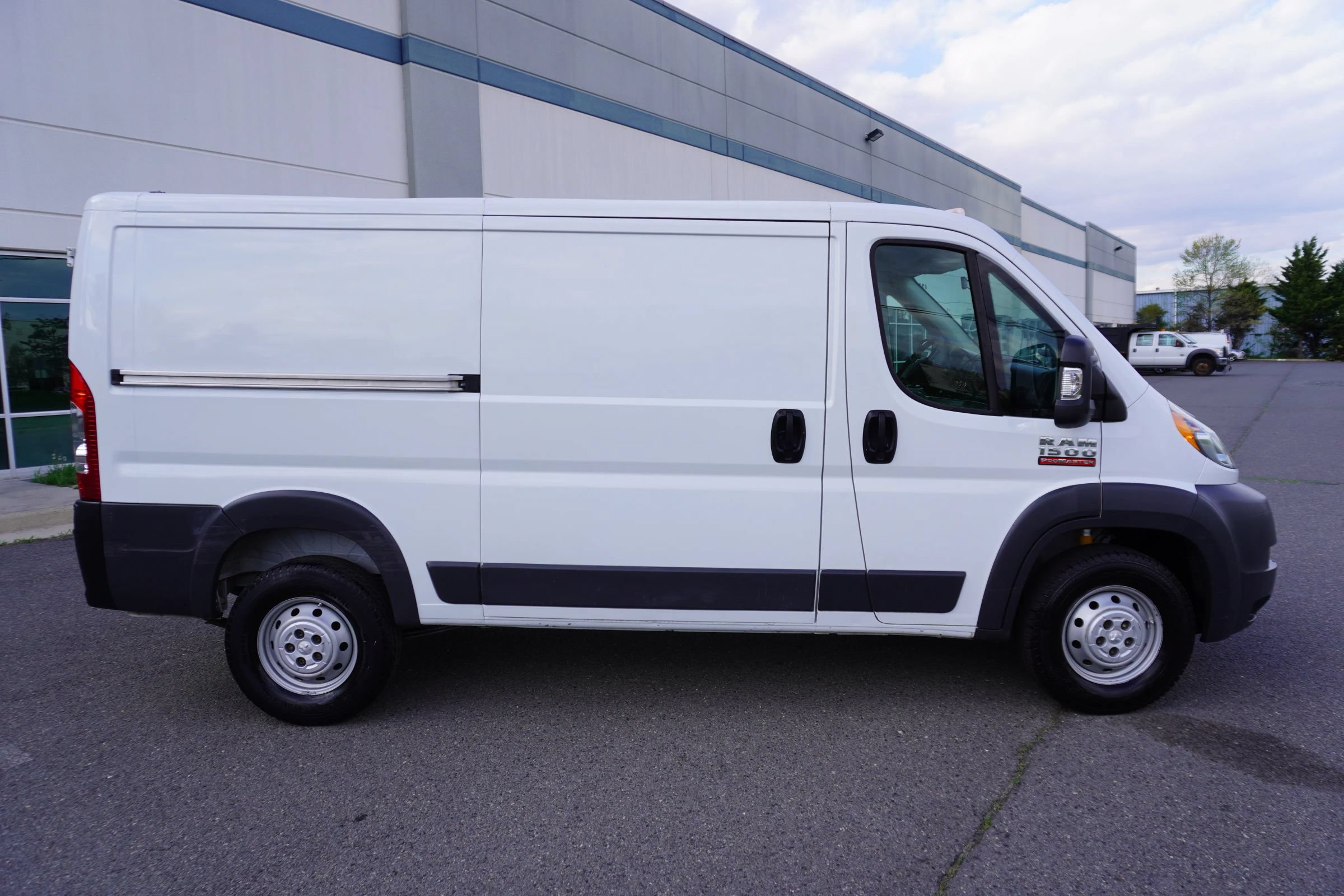 Used 2015 RAM ProMaster 1500 w/ Interior Convenience Group FWD image 8
