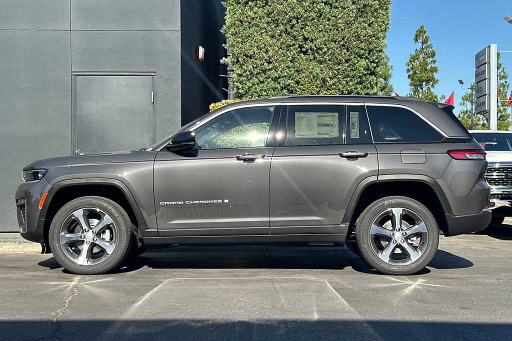New 2026 Jeep Grand Cherokee Limited AWD/4WD image 7
